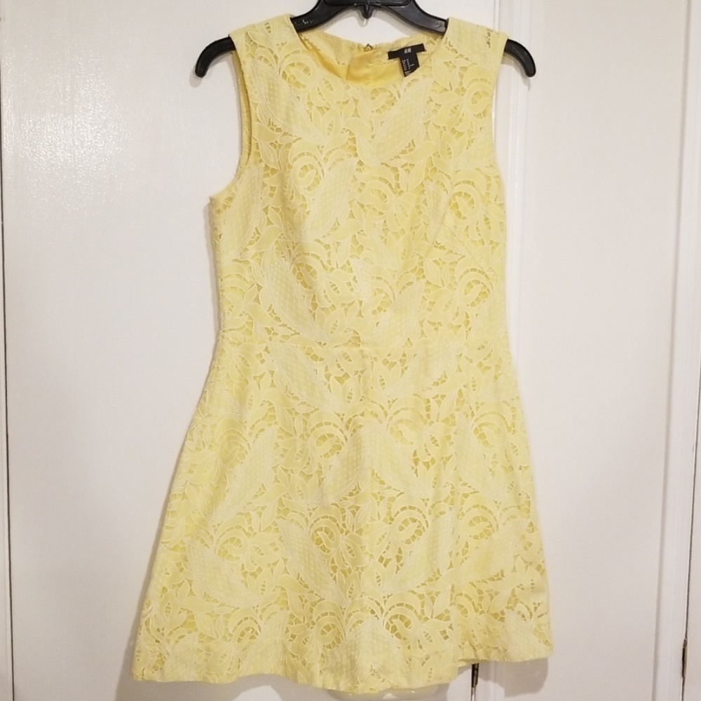 💕H&M💕 Yellow Lace Shift Mini Dress